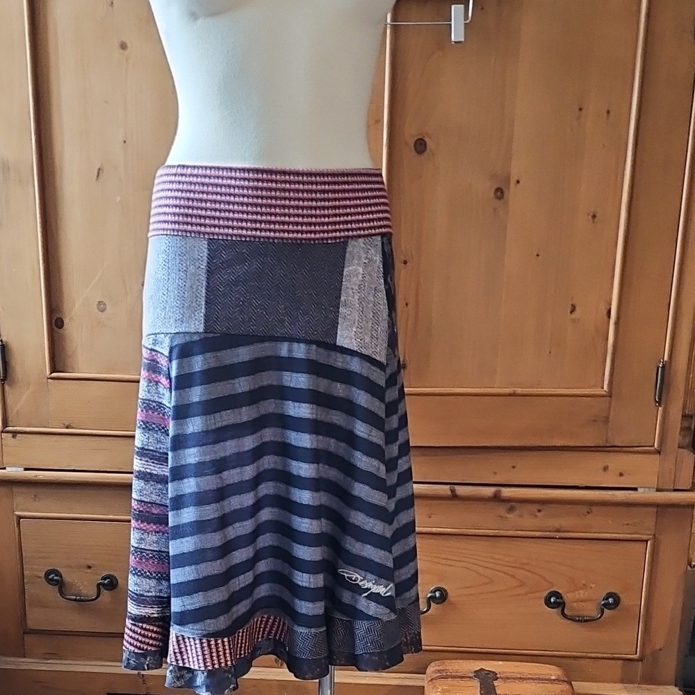 Desigual Patch Skirt Size S - Picture 2 of 6